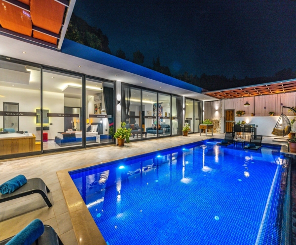 Villa Neon İslamlar