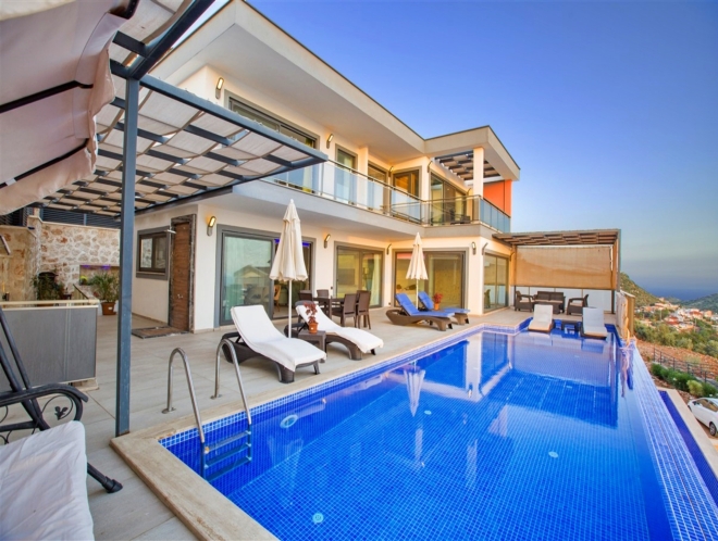 Villa Lion