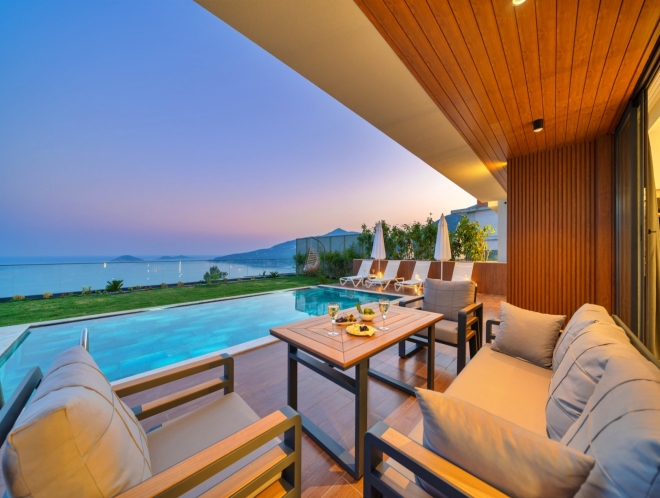 Villa Aura C