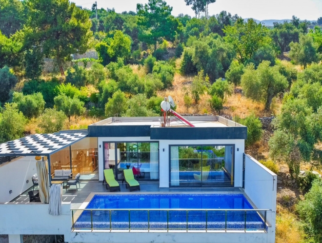 BBVL Villa Uğur Üzümlü