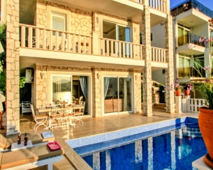 Villa Ketchy