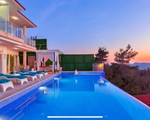 Villa Almira