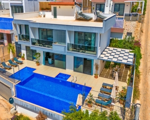 Villa June