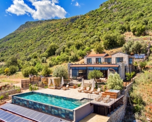 Villa Silver House