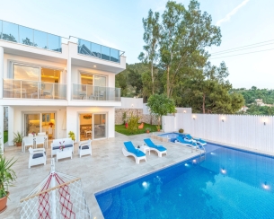 Villa Özge Üzümlü
