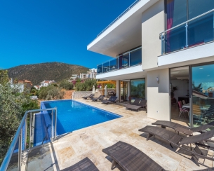 Villa Greenscape