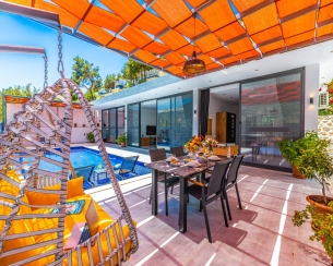 Villa Neon İslamlar