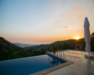 Villa Şakir