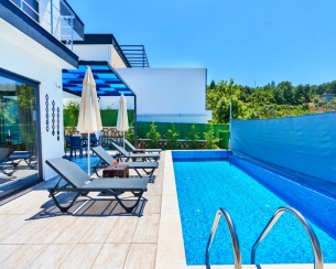 Villa Rojin