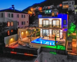 Villa Albedo Blue