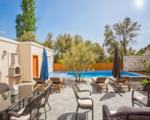Villa Half Moon 1