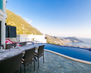 Villa Hill Zirve