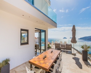 Villa Marvellous