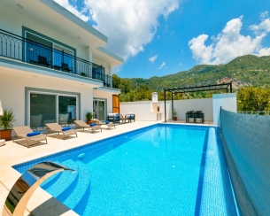 Villa Zeybek Evi
