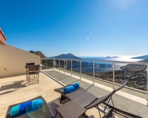 Villa Blue Harmony