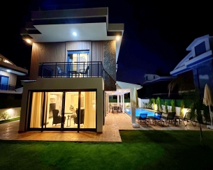 Villa Galaksi Mars 2
