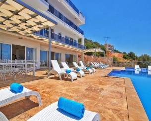 Villa Falcon Exclusive