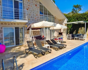 Villa Hira 2