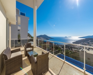 Villa Blue Harmony
