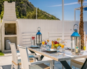 Villa Deep