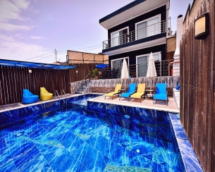 Villa Powder