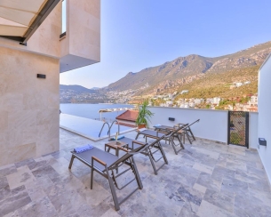 Bank Villa 2