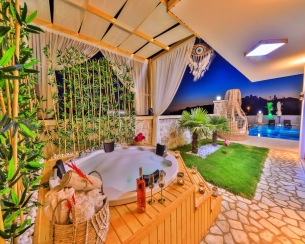 Villa Red Palm