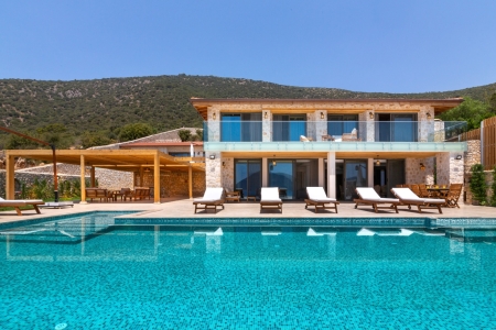 Villa Escape 1 Resim