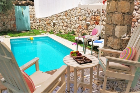 Villa Pony 4 Resim